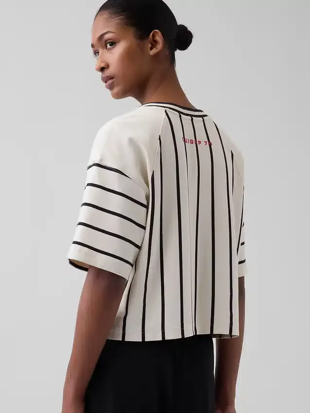 Ouigap Heavyweight Crop T-Shirt