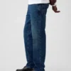 Relaxed Straight Jeans