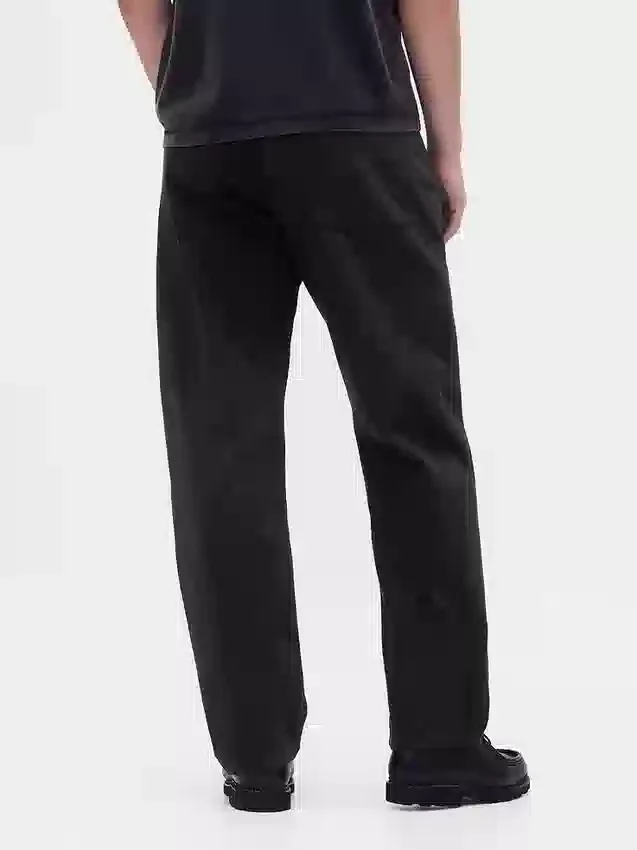 Relaxed Straight Jeans