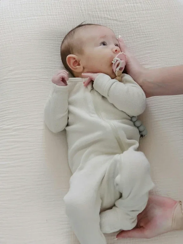 Snuggle Me Lounger Curve Muslin Cover