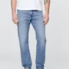 Straight Jeans