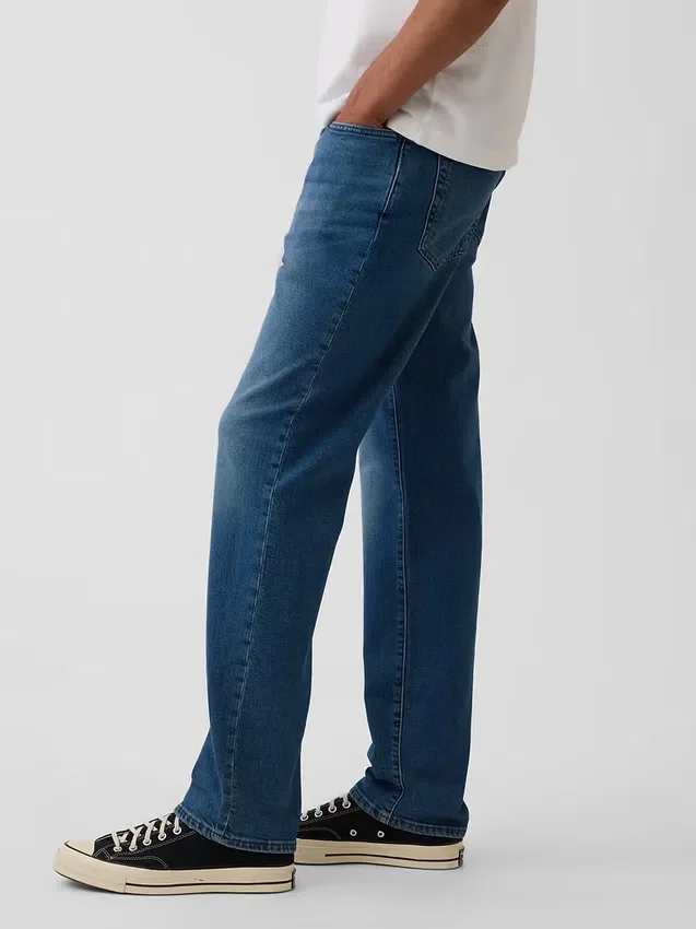 Straight Jeans