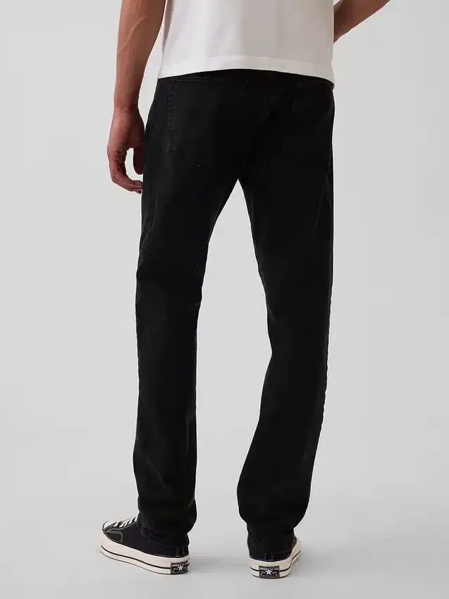 Straight Jeans